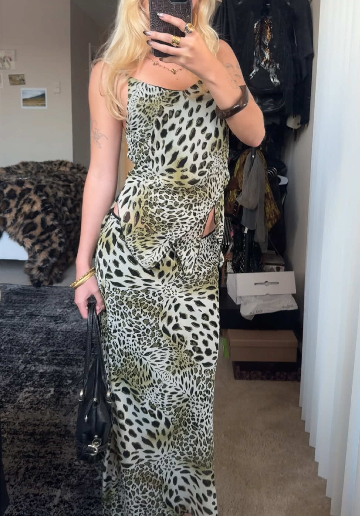 @Dominique