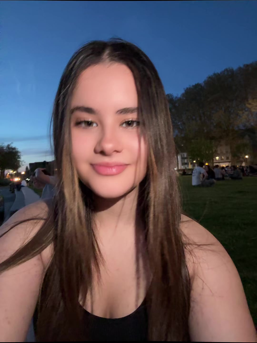 @𝒯ℯ𝓈𝓈𝒶.𝒞ℋ
