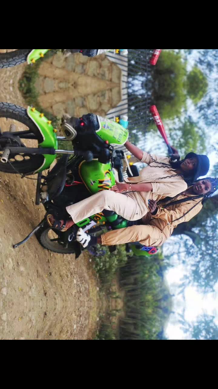 @c r e s c e n t f e l l y🧸🤍