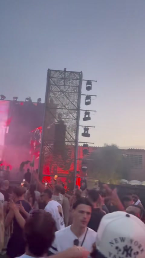 @houselocker_