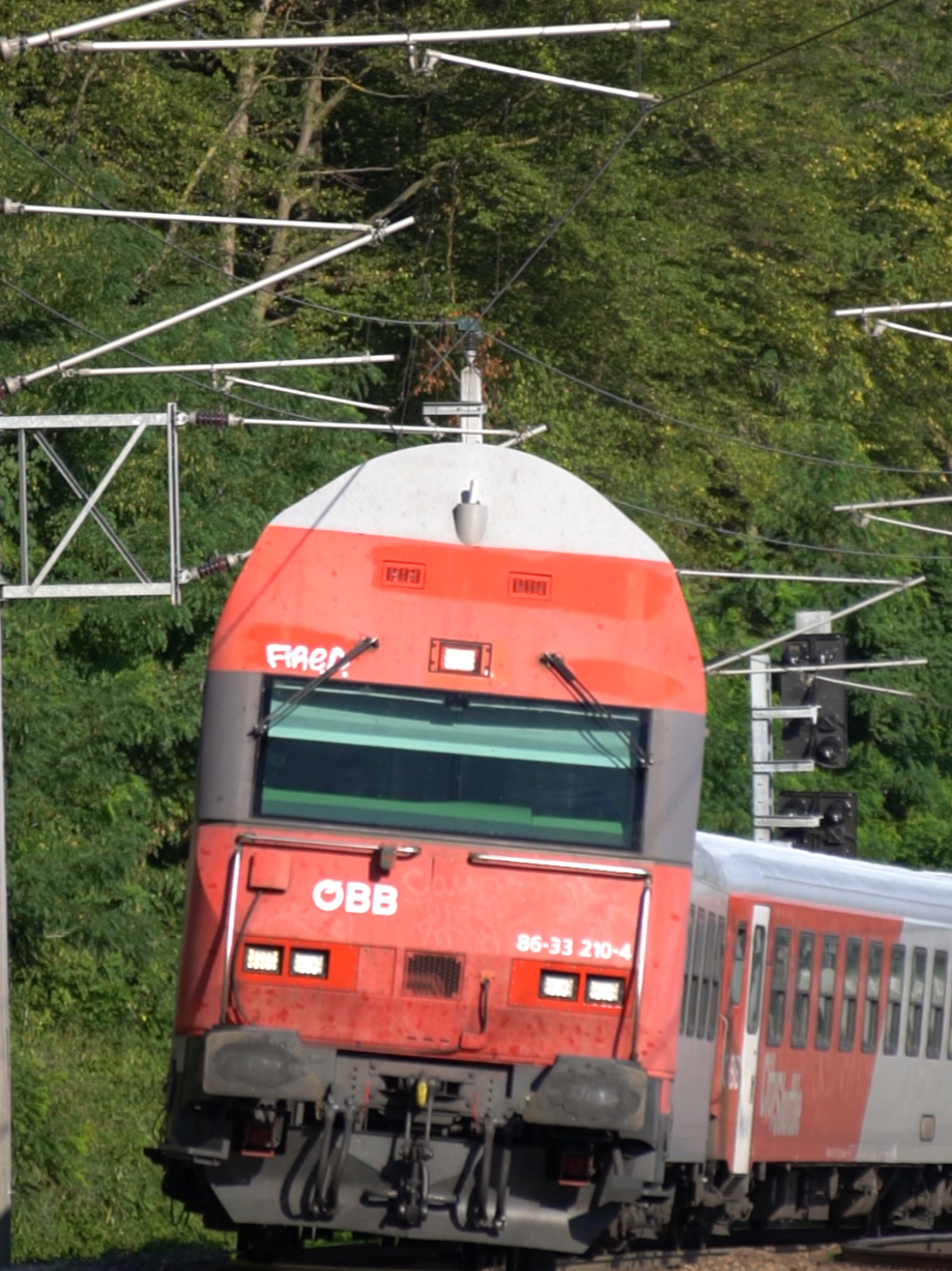 @Rail_rewind_spotter📼🏳️🌈