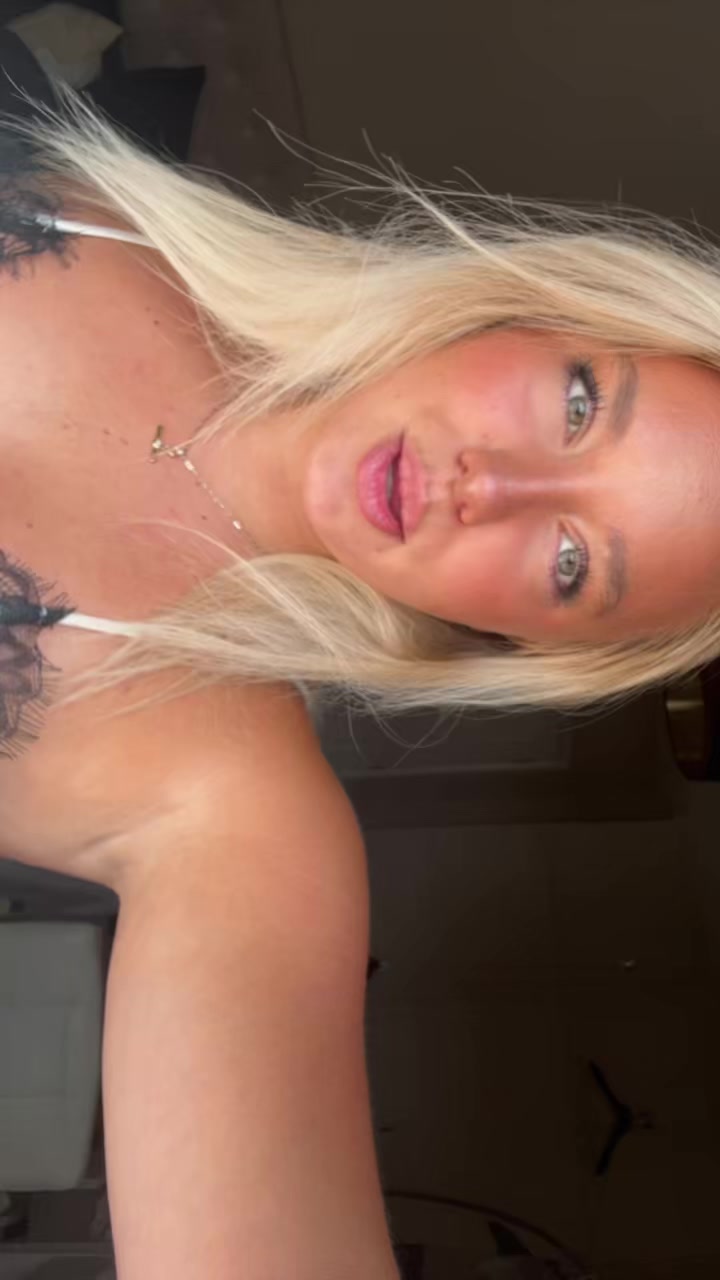 @LILLY LYNE💋