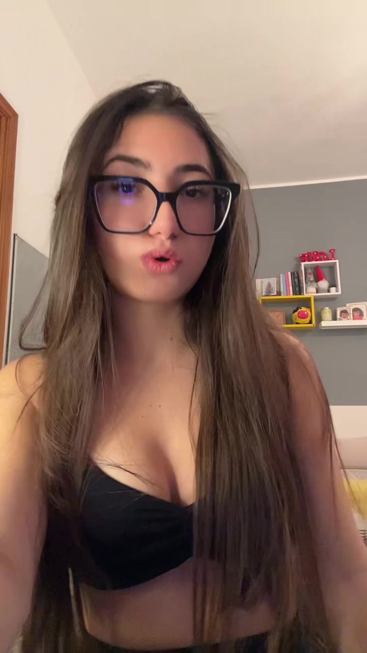 @𝒸𝒶𝓉𝑒🎀