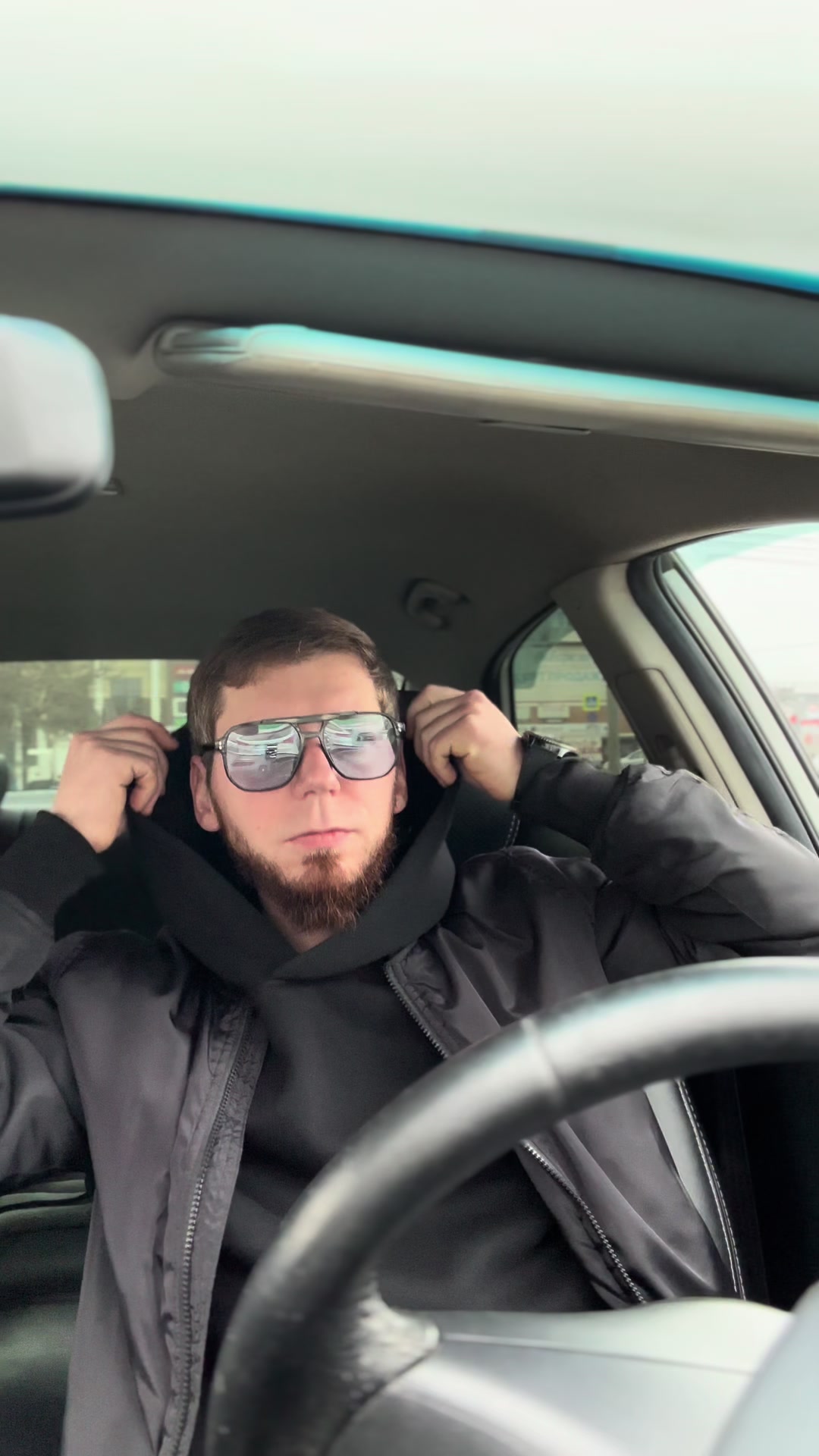 @Анатолик & Анатолий