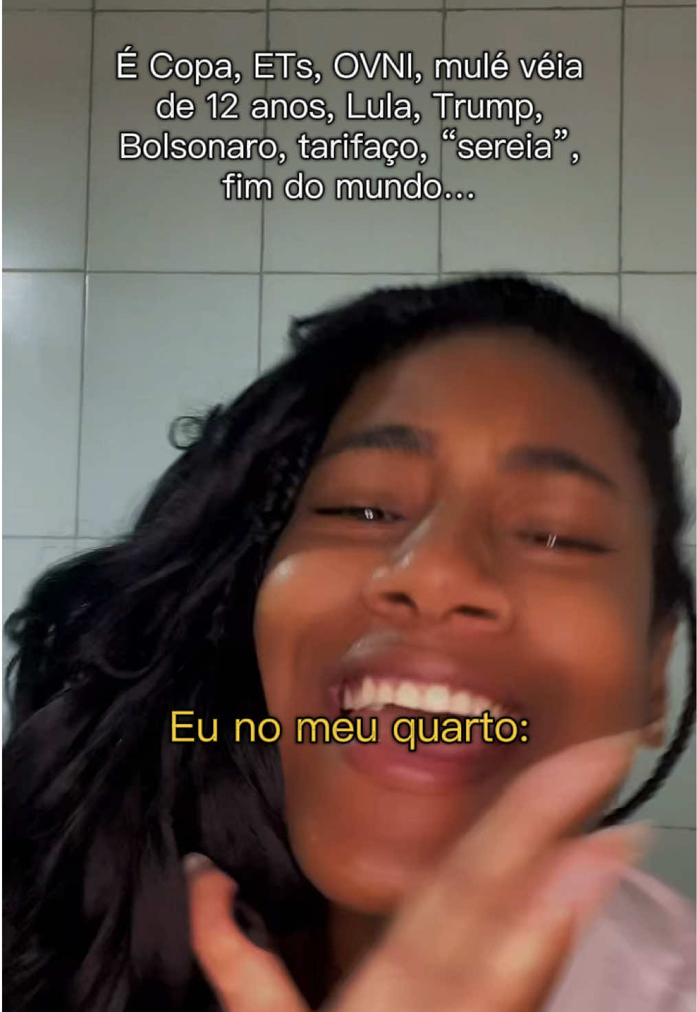 @LORE MANÚ