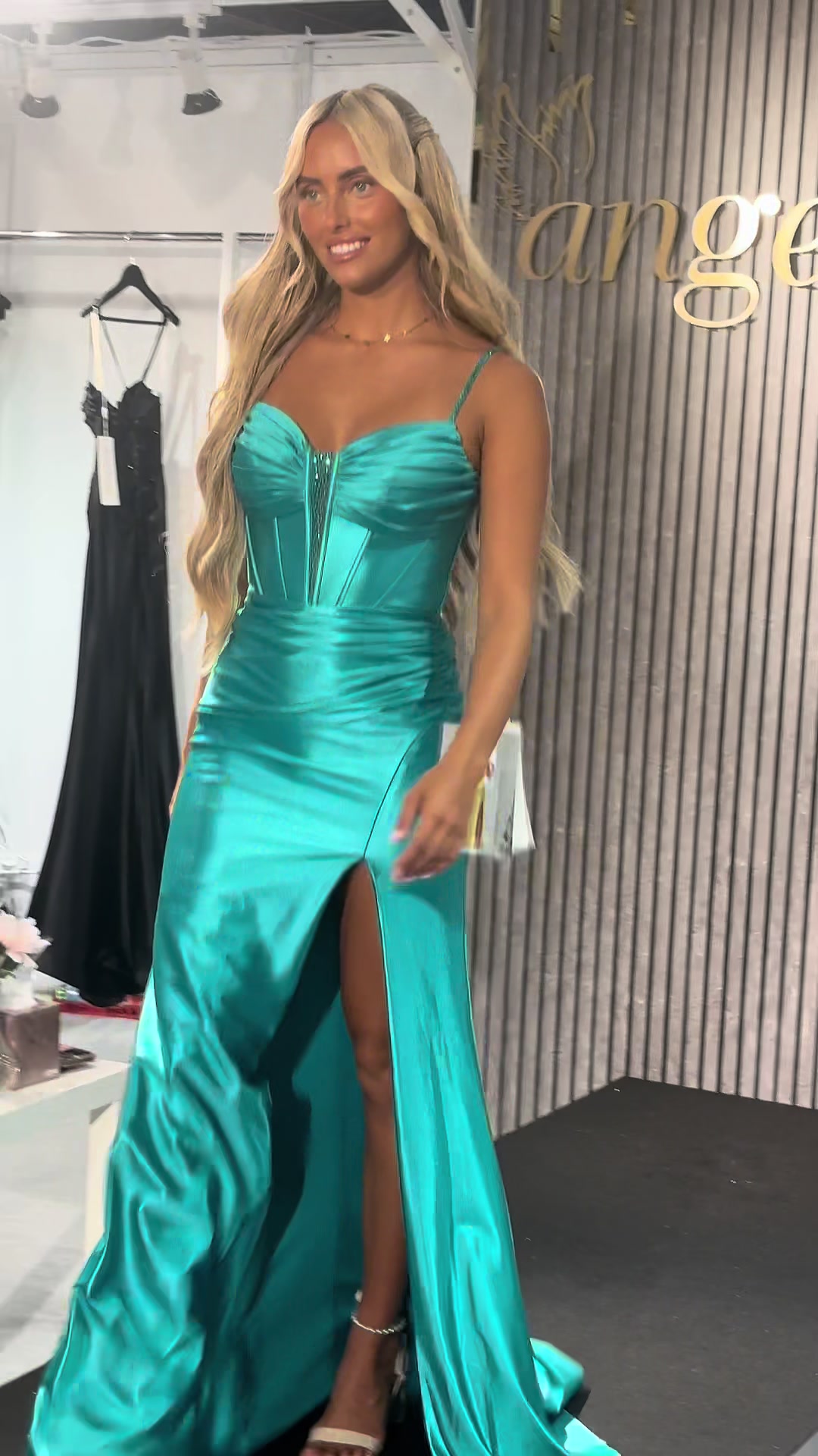 @Star⭐️Bridal Boutique