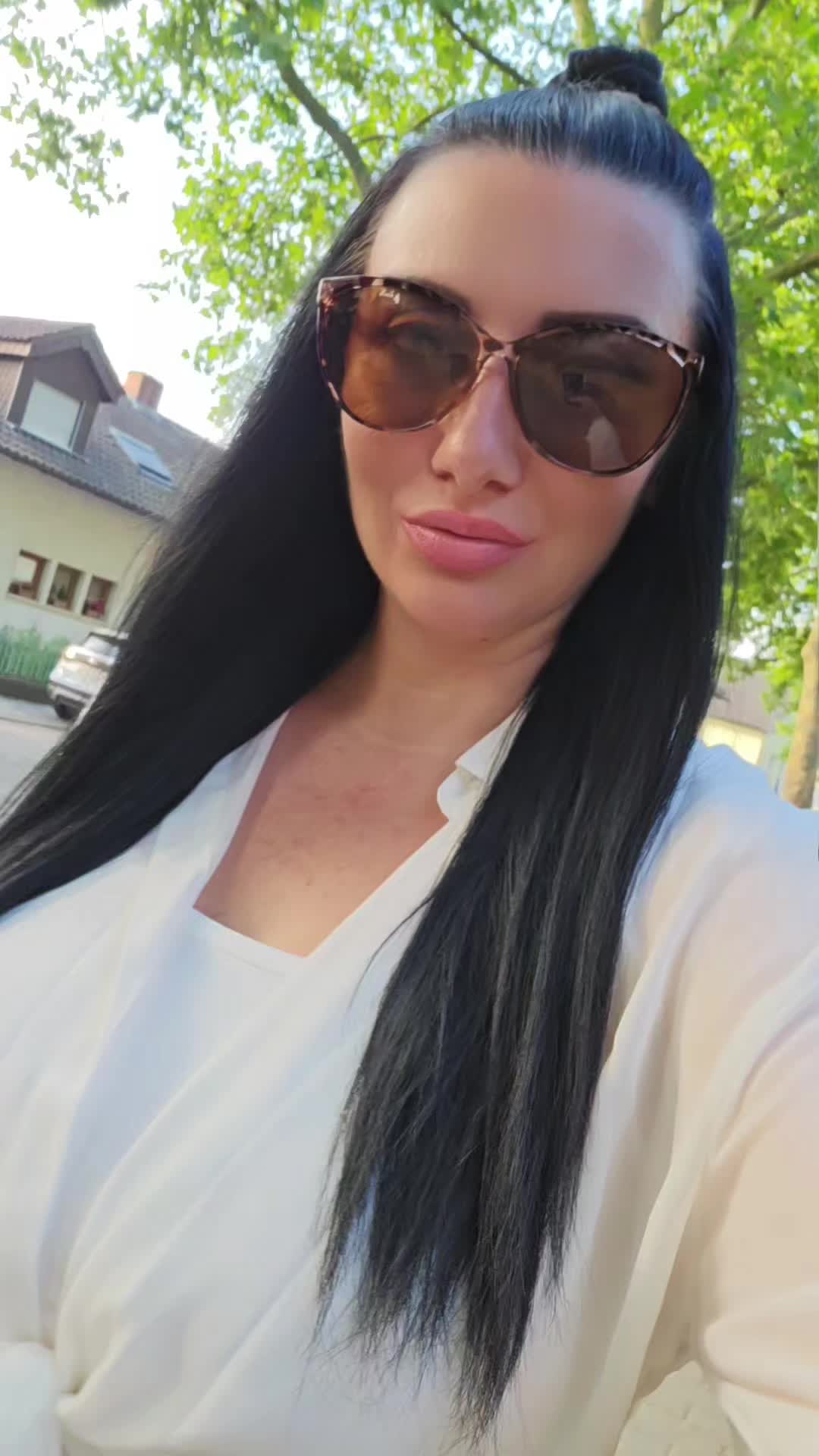 @Gabriela