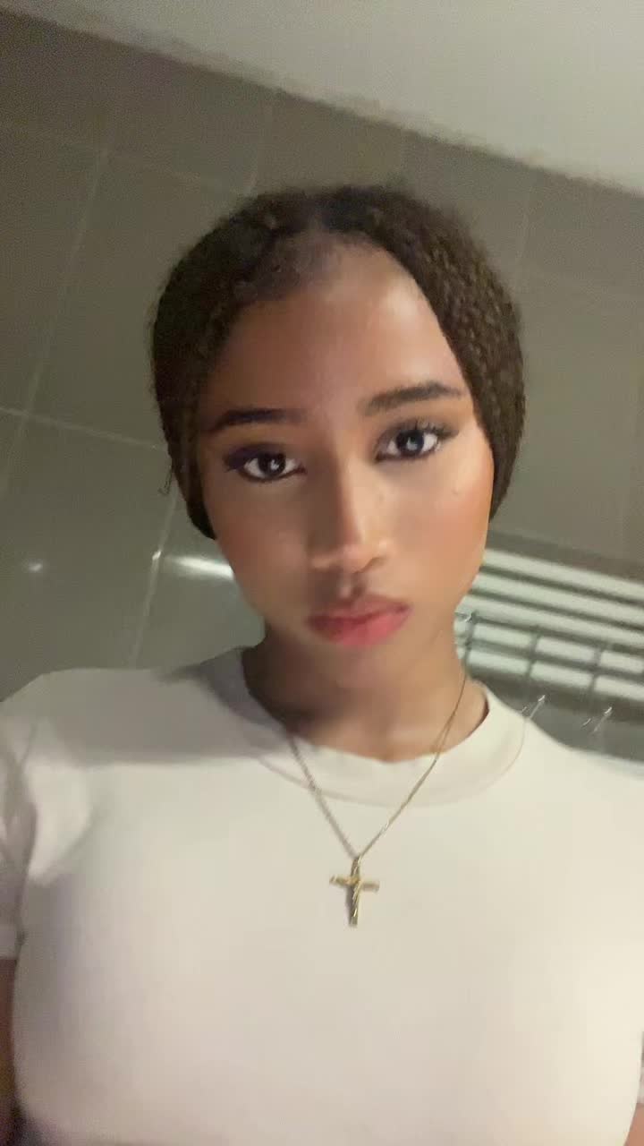 @:p