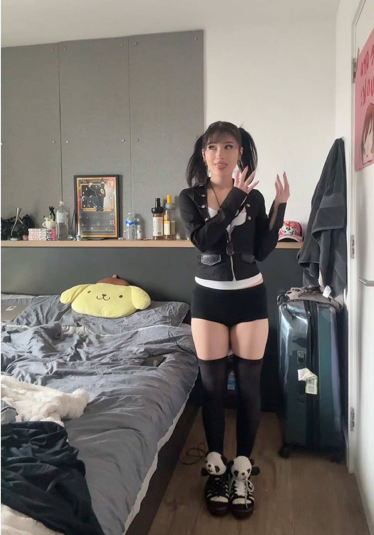 @Vee