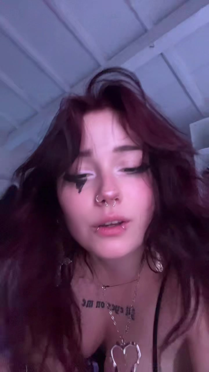 @Mimi 🕷️🌸