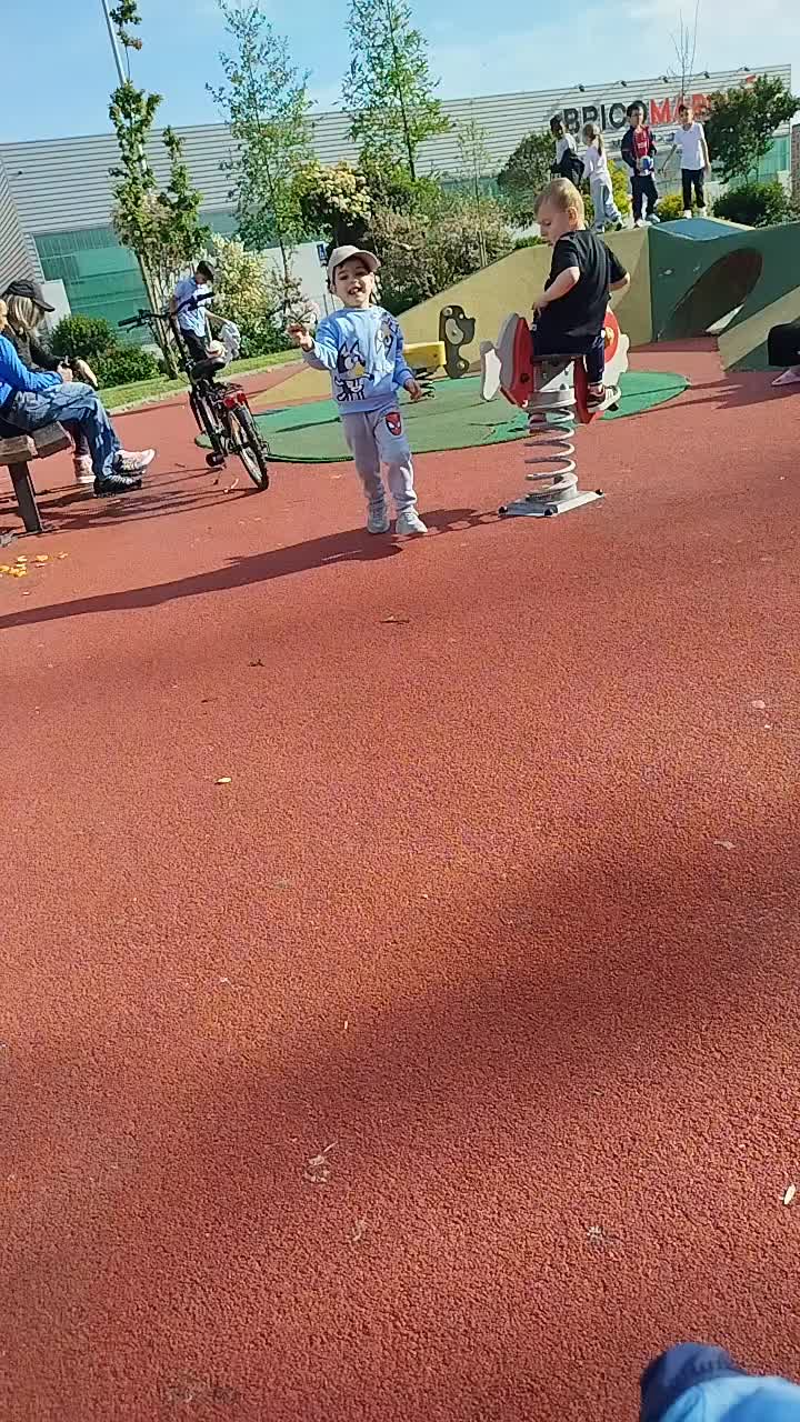 @Mari Marina