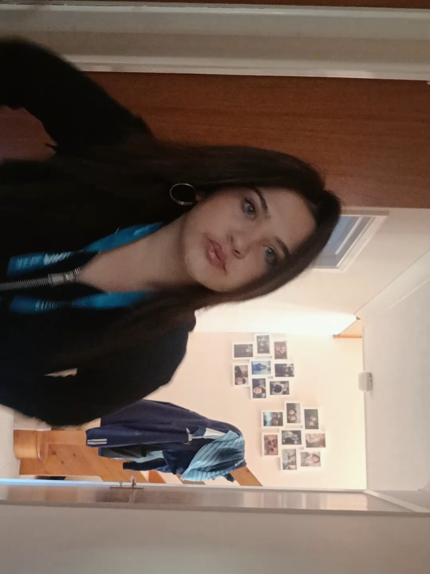 @xx.hollie.xx