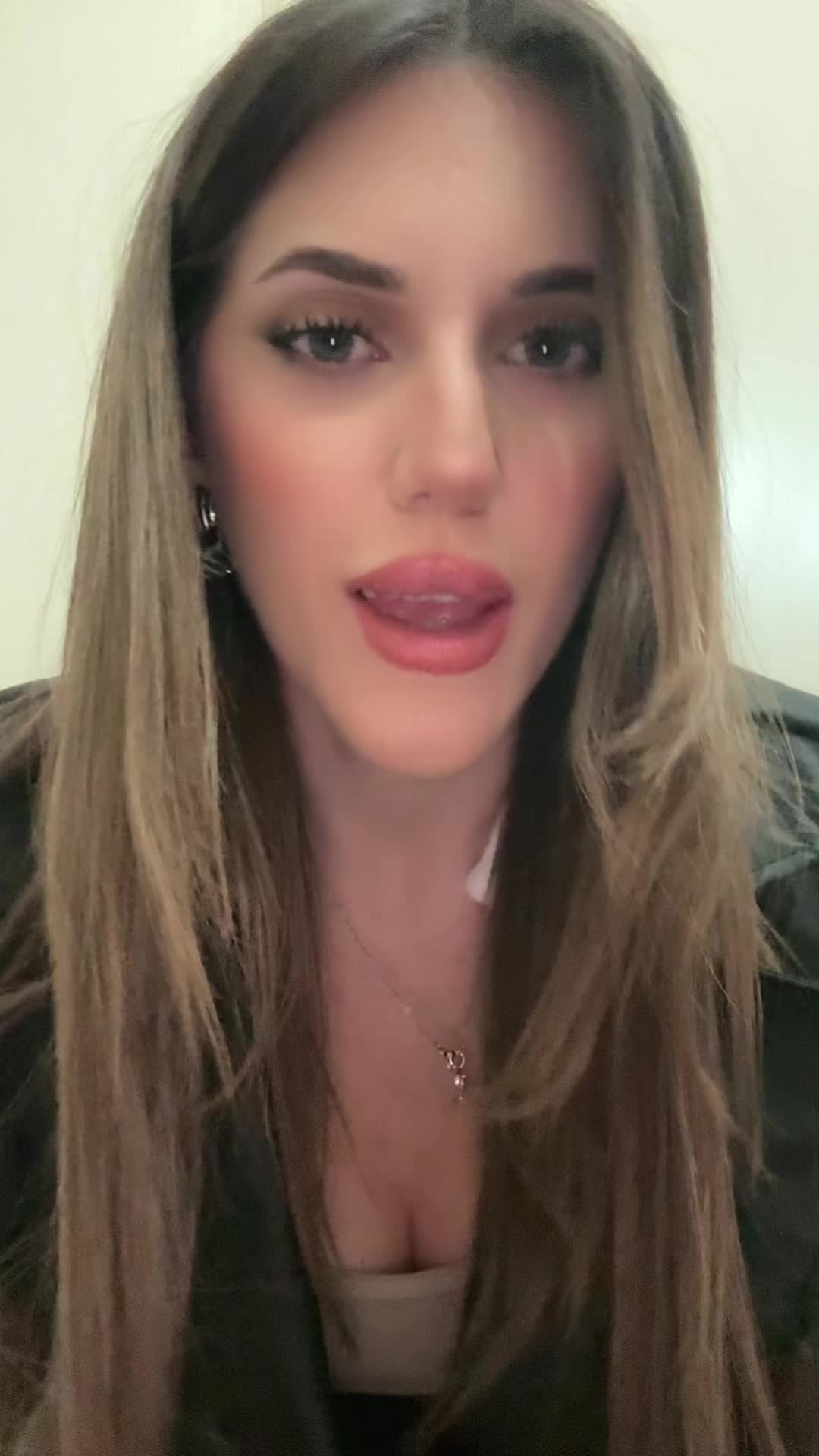@Fabiana Angelino •ti segue