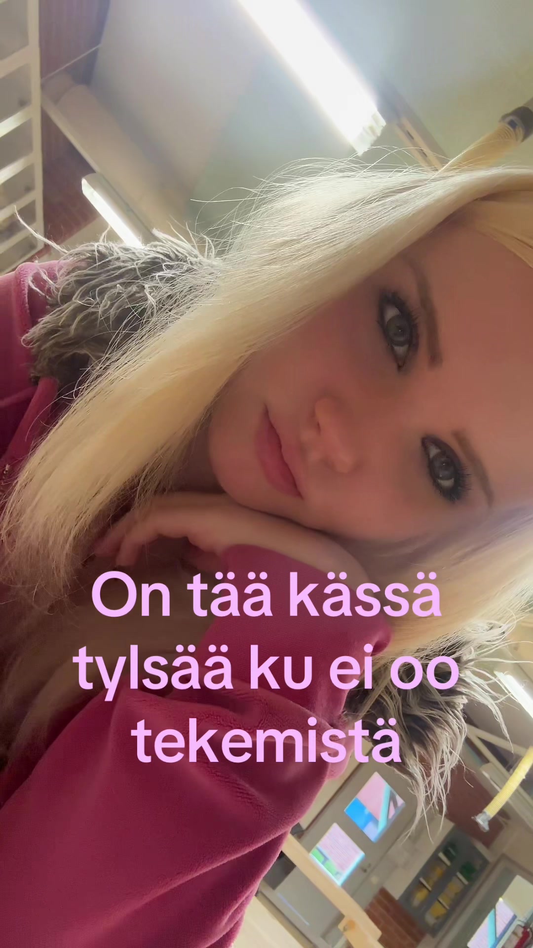 @꧁♕🪽𝒷𝓁ℴ𝓃𝒹 𝒶𝓃𝑔ℯ𝓁🪽♕꧂