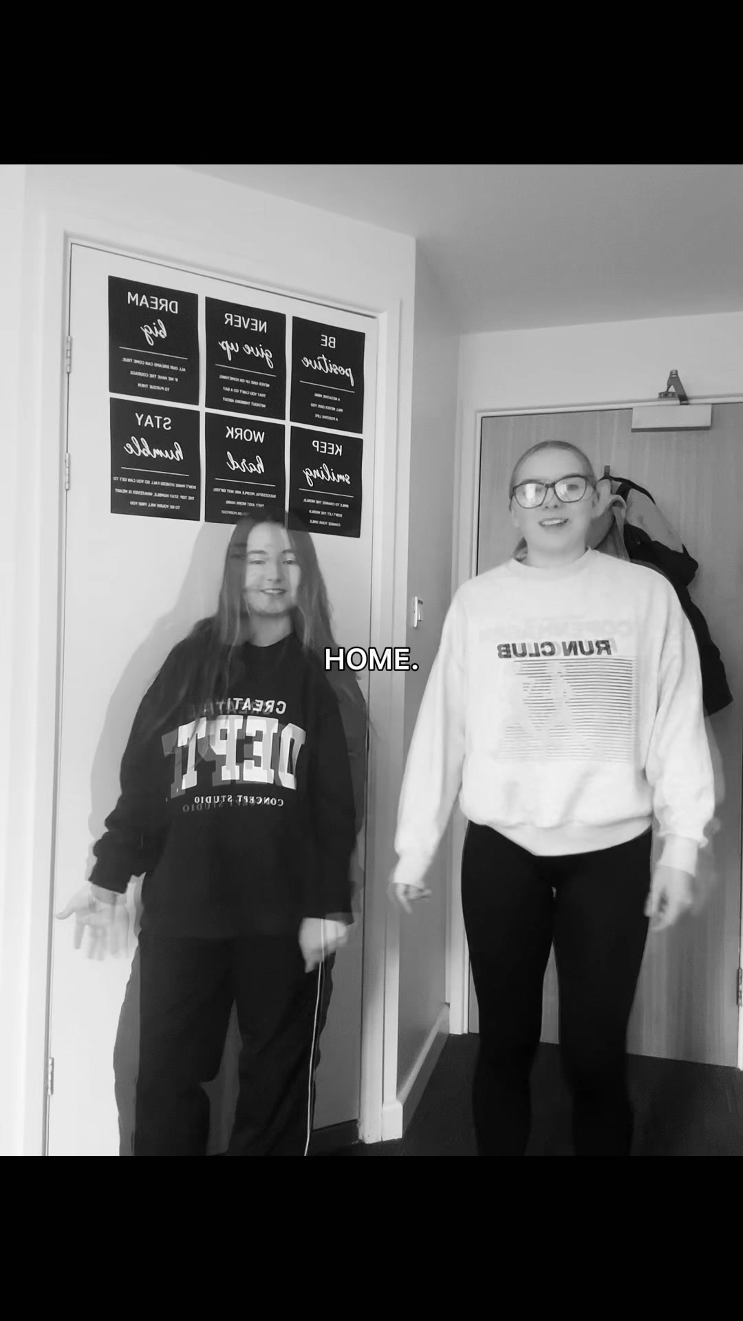 @Edie&Laura😜