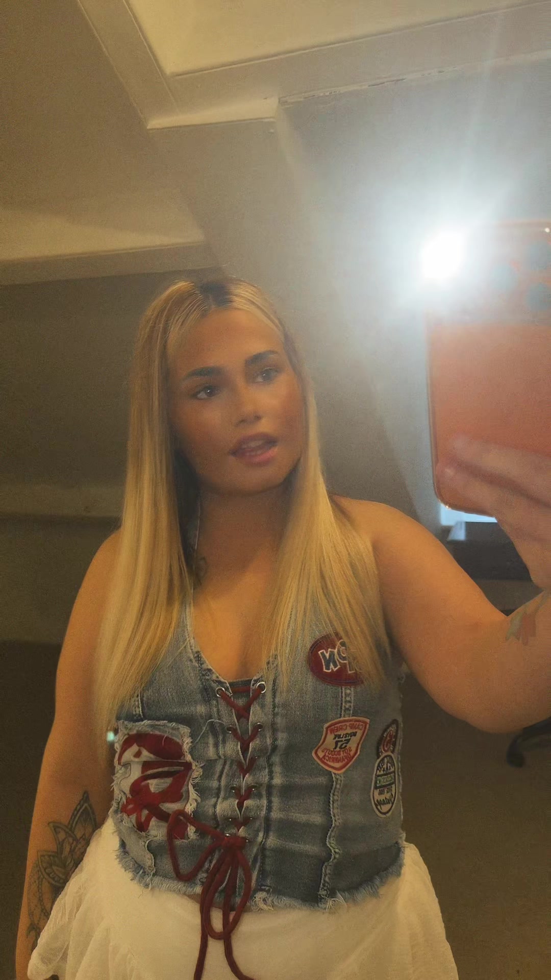 @𝒜𝒷𝒷𝒾ℯℒℴ𝓌𝒹ℯ𝓃🪩🍒