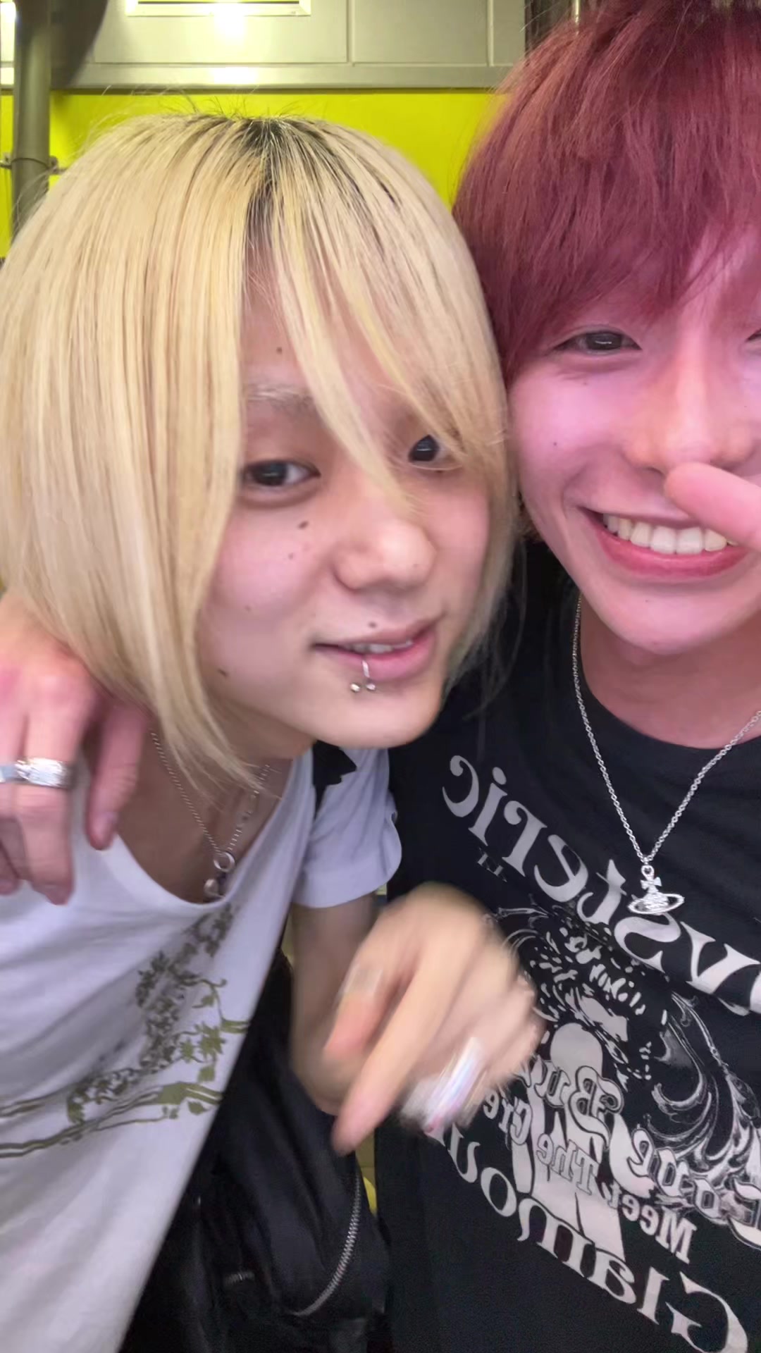 @ひかる