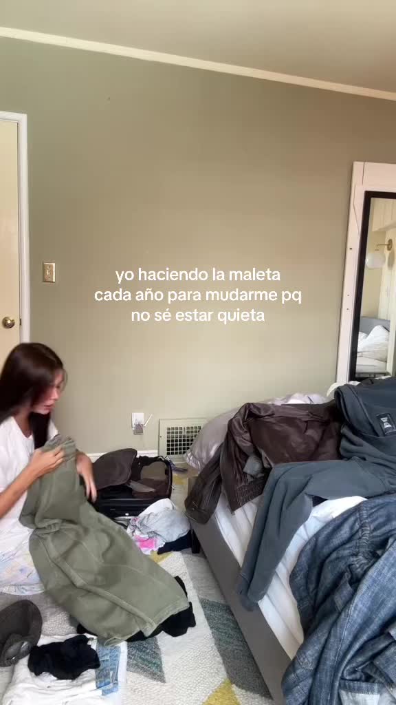 @Nora Presente