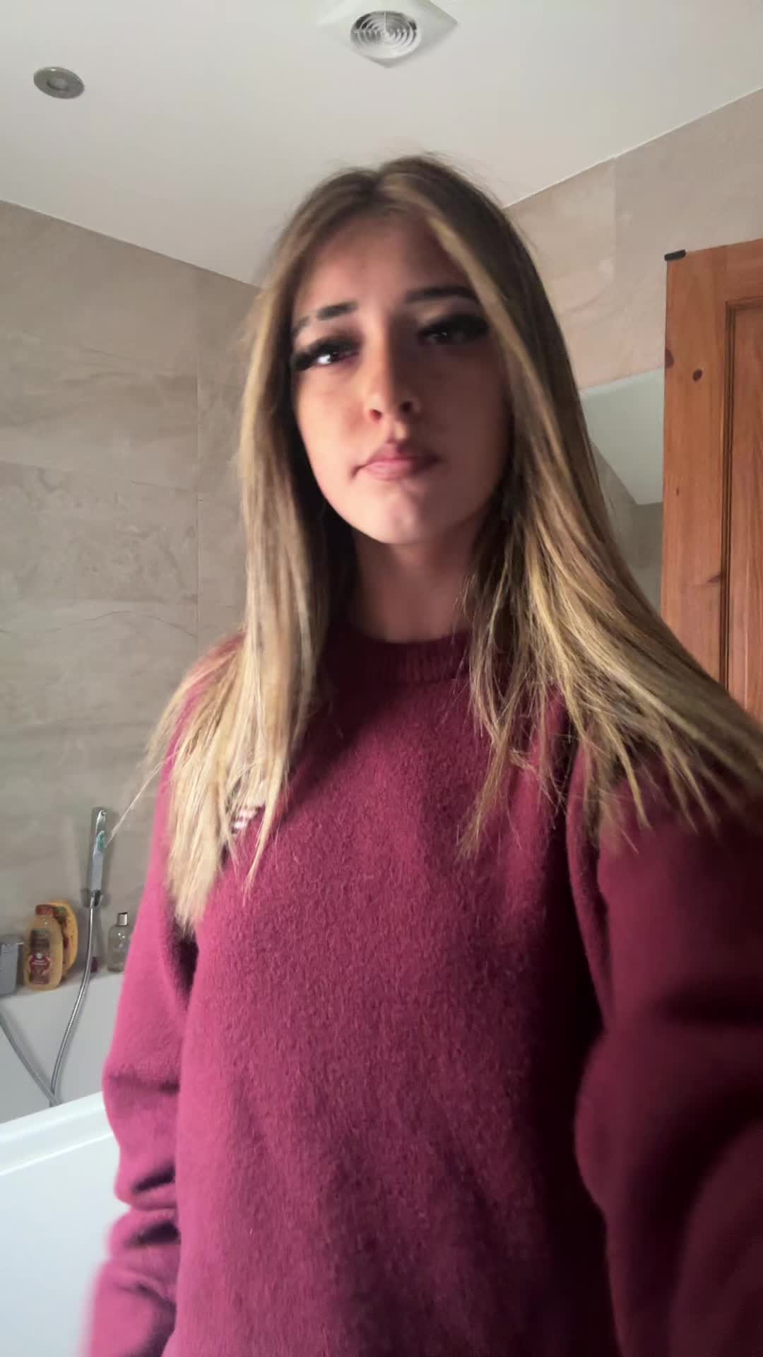 @🦄