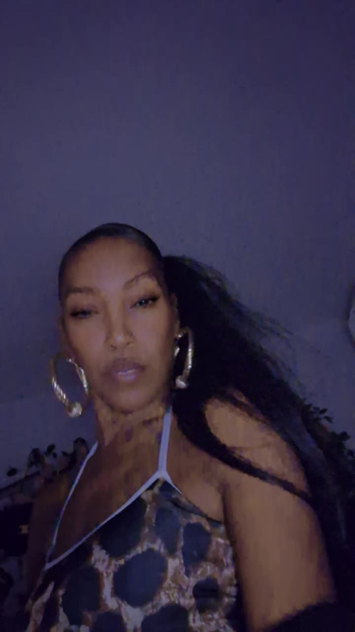 @CooleyQueen👑🇬🇧🇯🇲