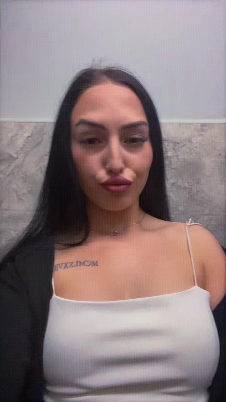 @Deni❤️👅👅