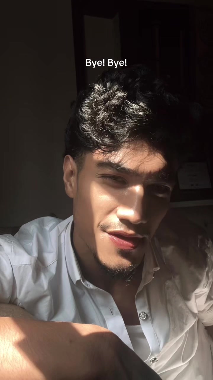 @𝐌𝐞𝐞𝐫𝐚𝐧🕊️
