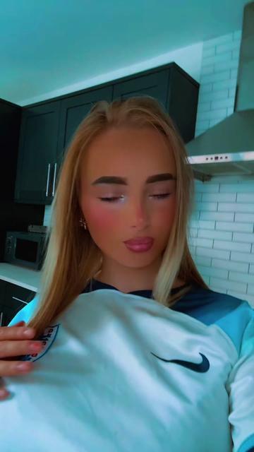 @️Lil❤️🍒