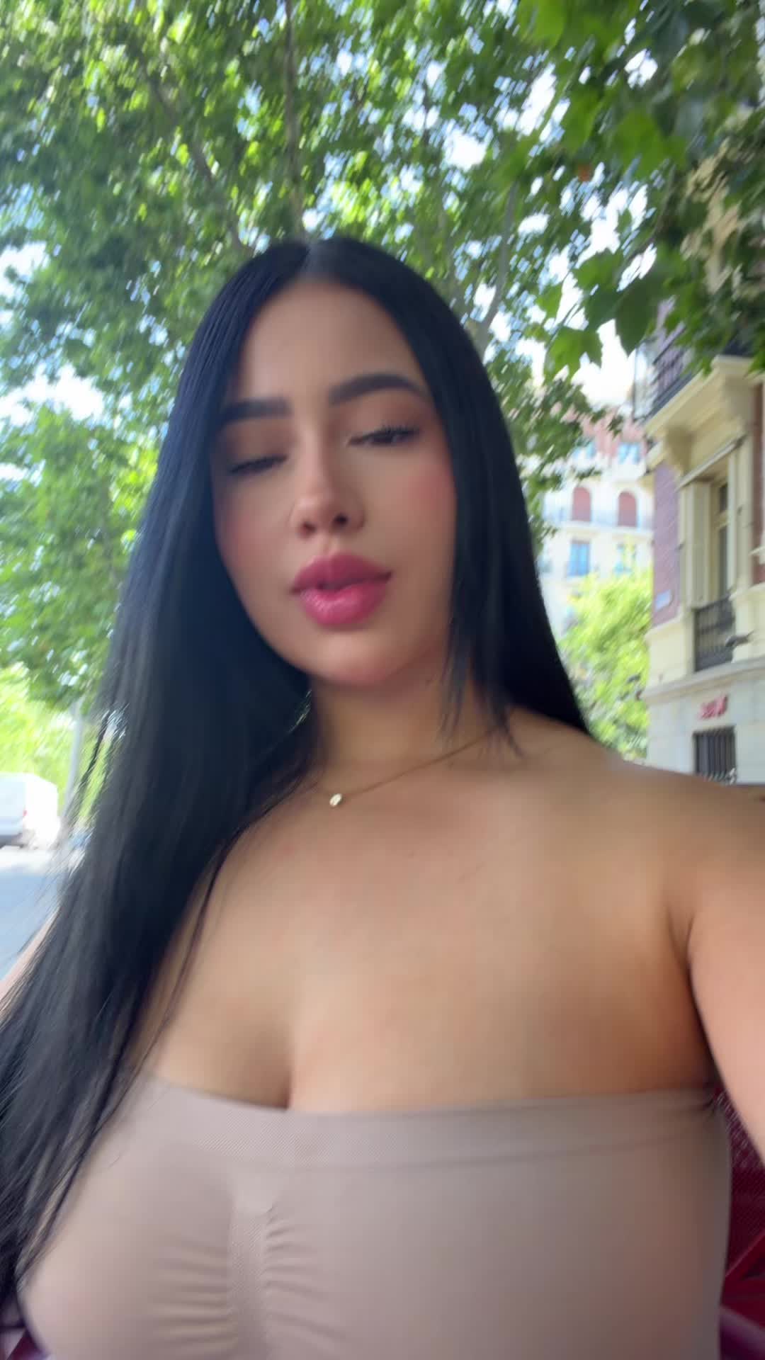 @valesuarezl_2 👑