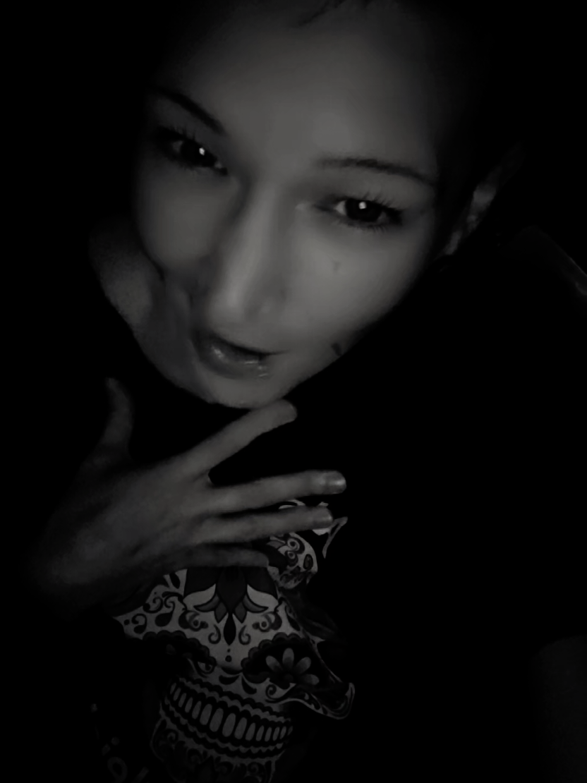@BrOKen_Foxie