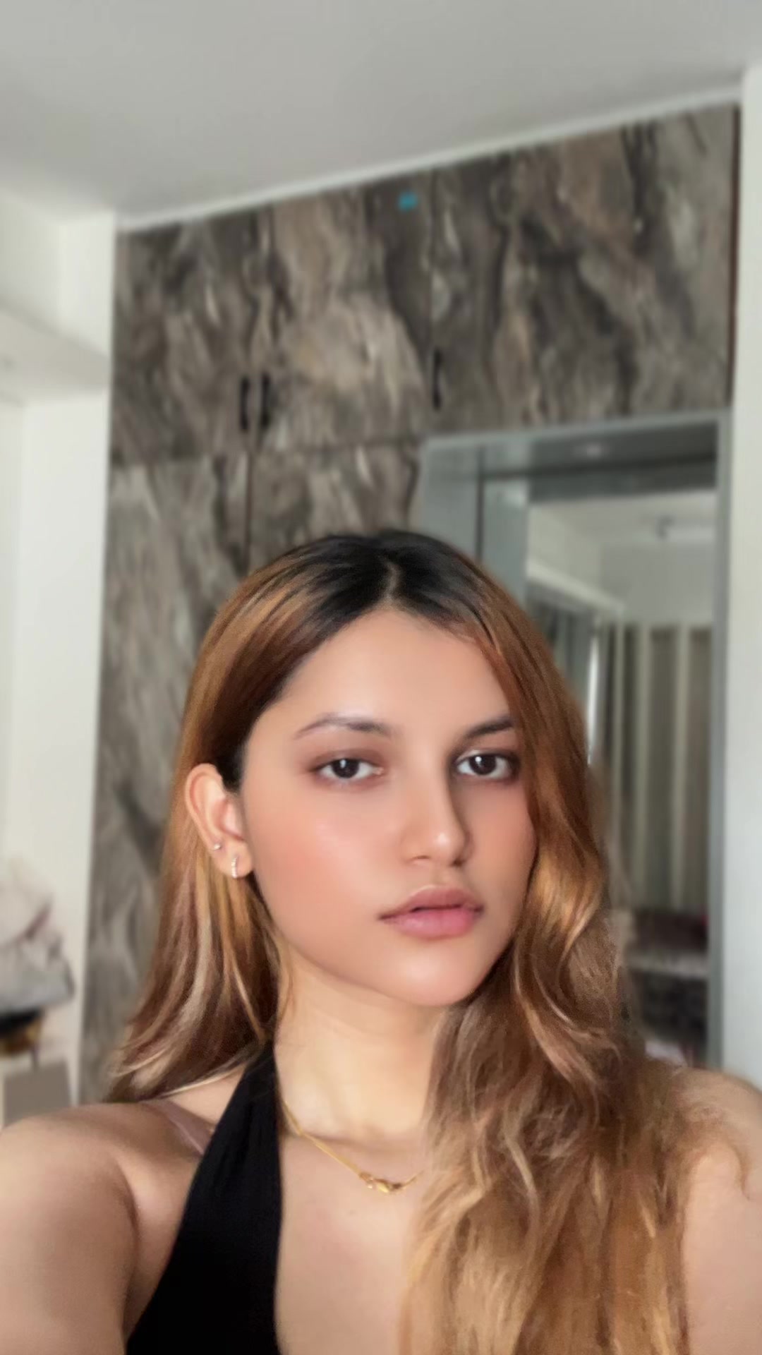 @️