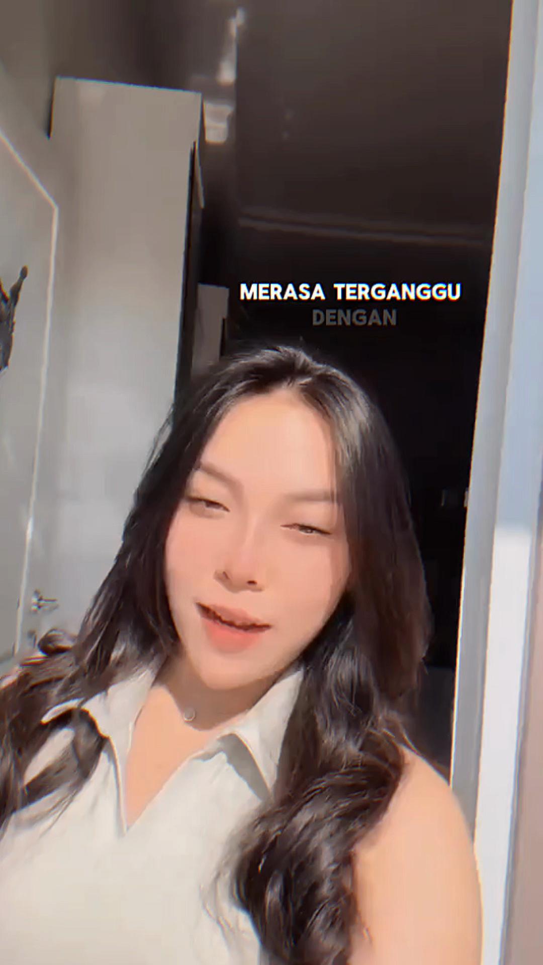 @Bella