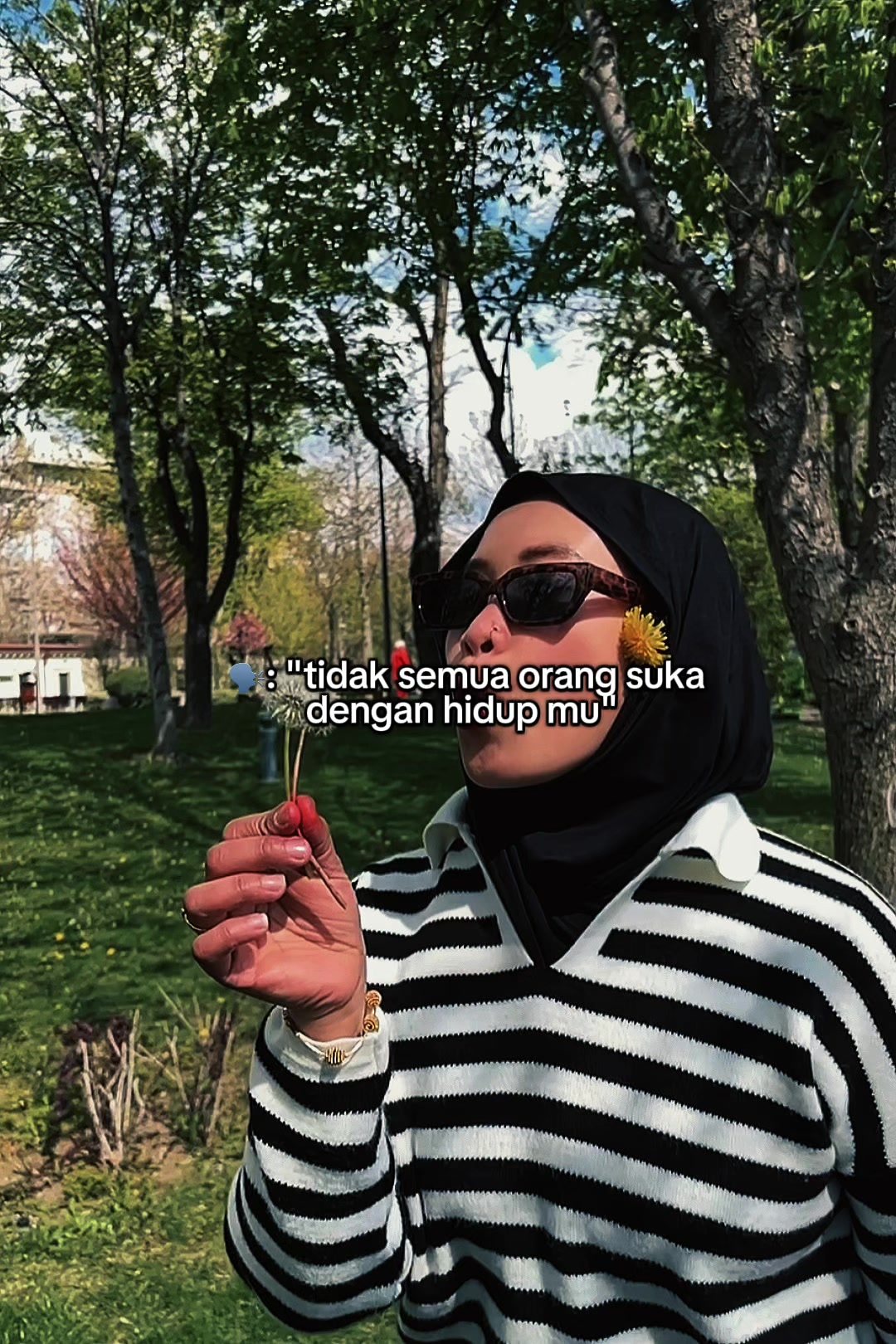 @Hallie✨
