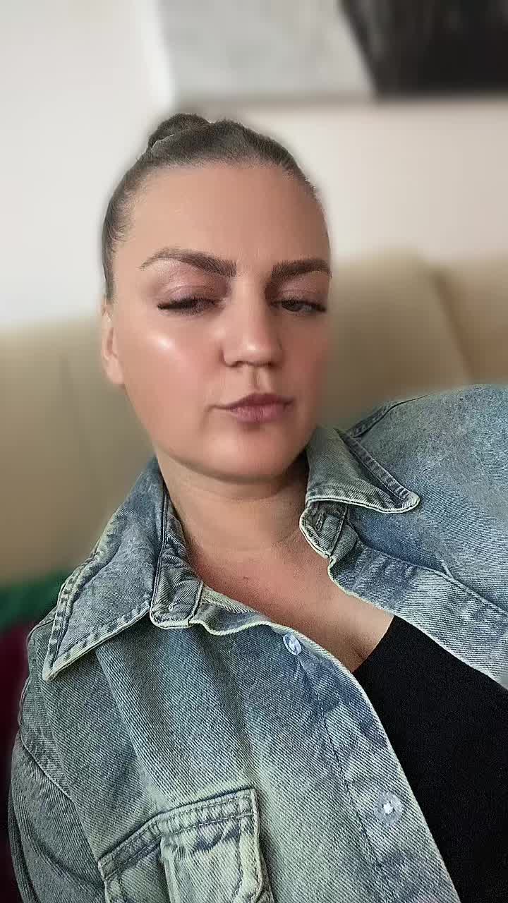 @Monica🖤