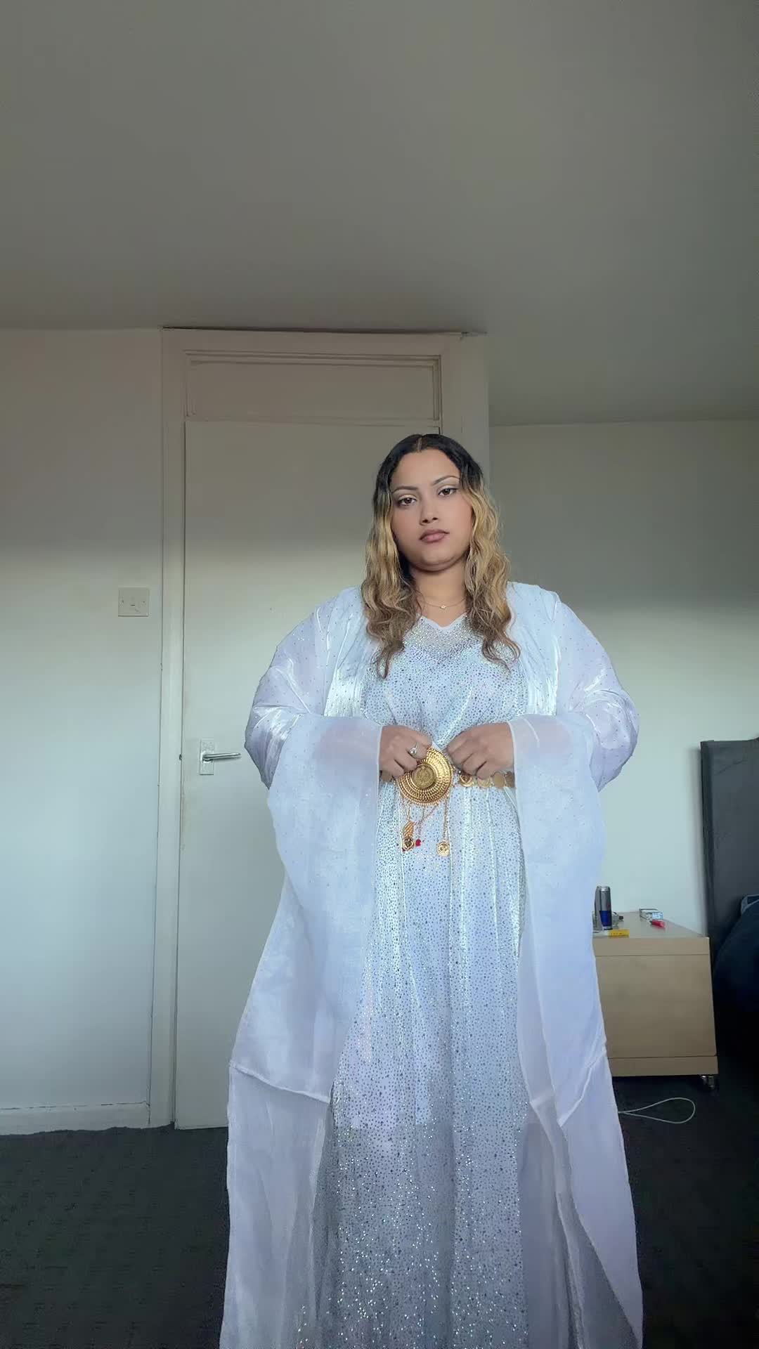 @Niki_03