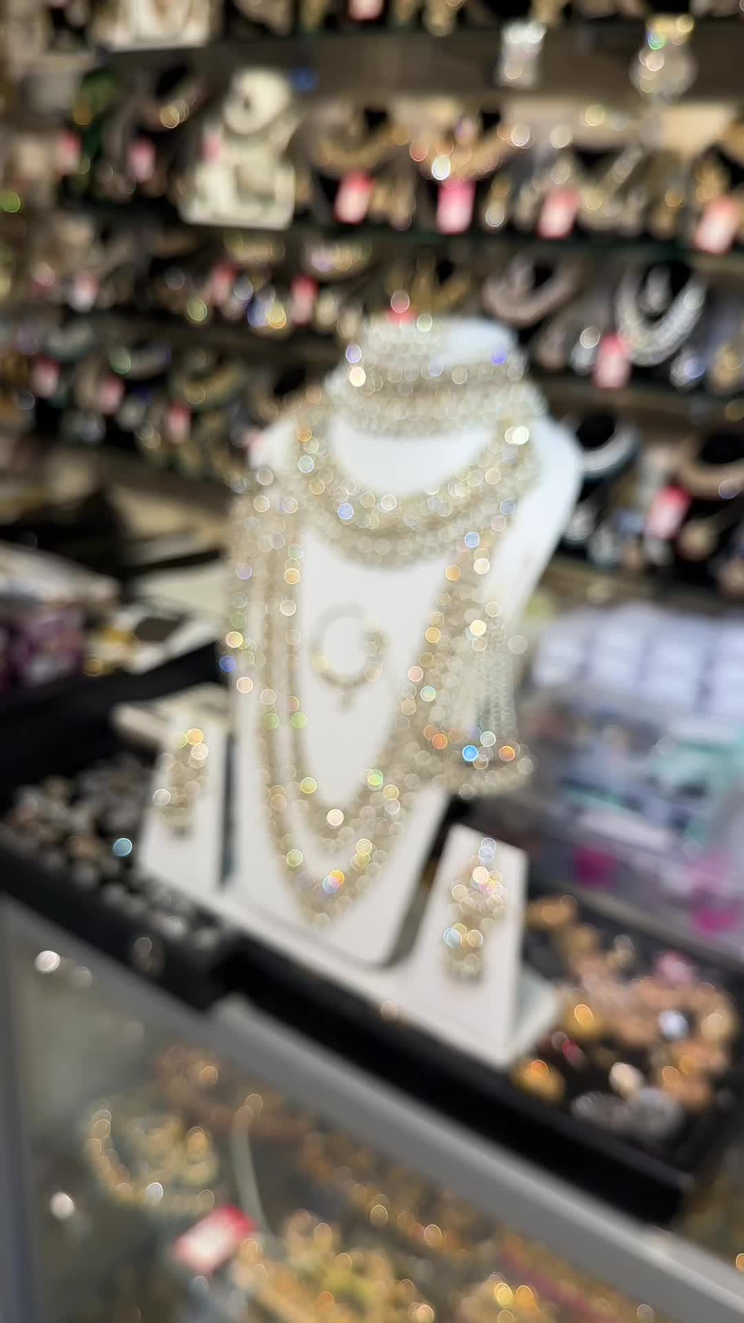 @FashionHouse438D