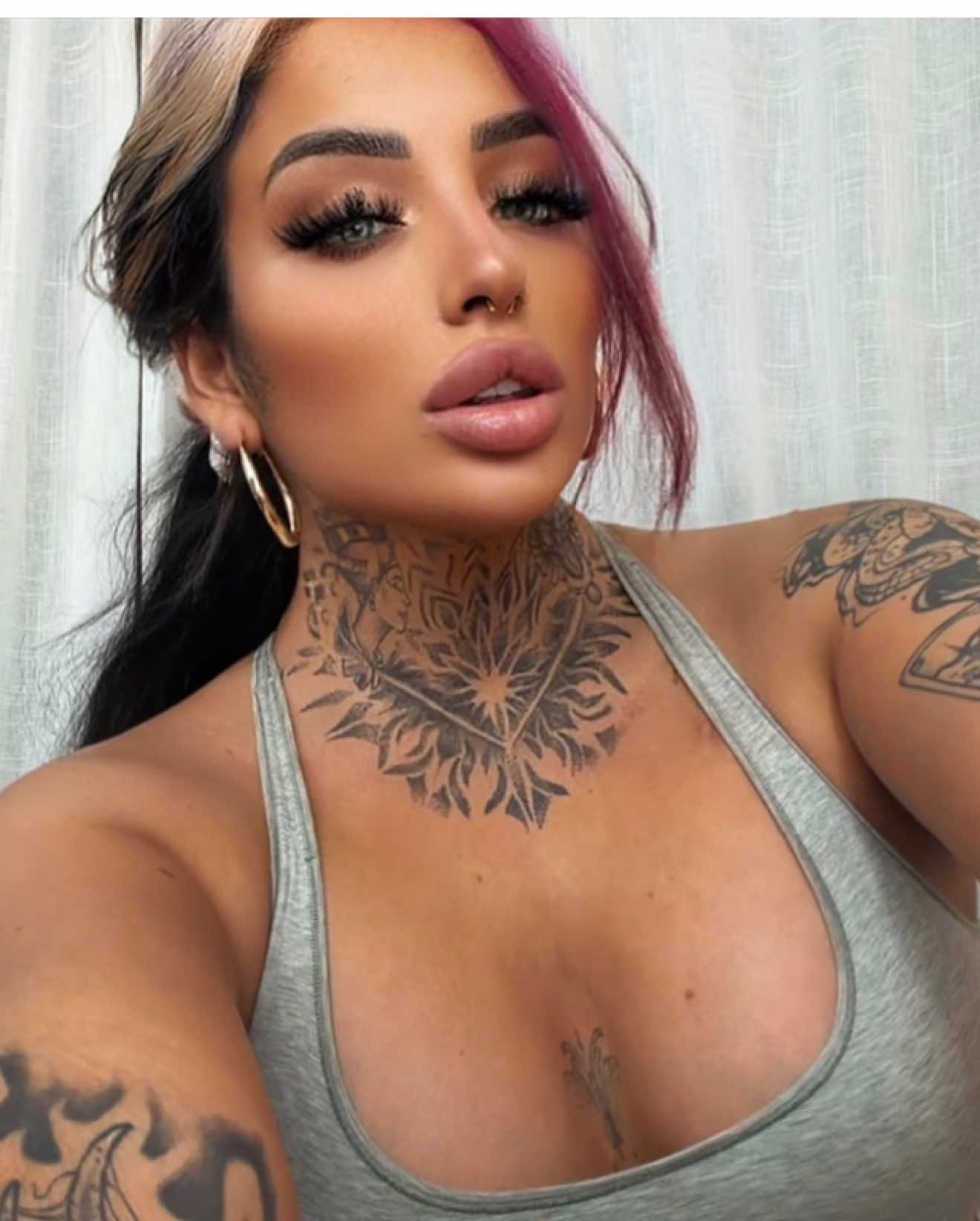 @Yolii