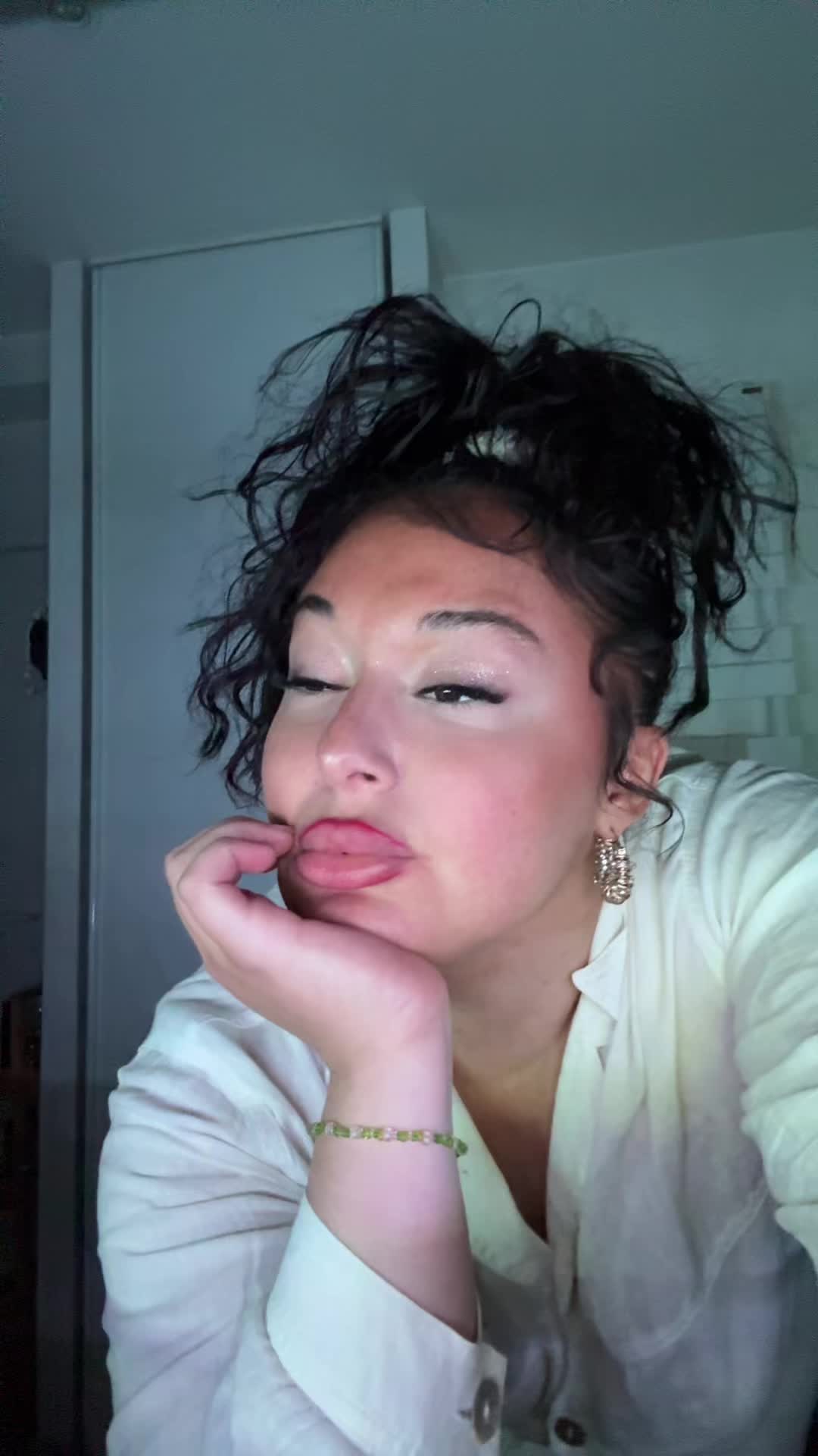 @Nefertitibtyᥫᩣ