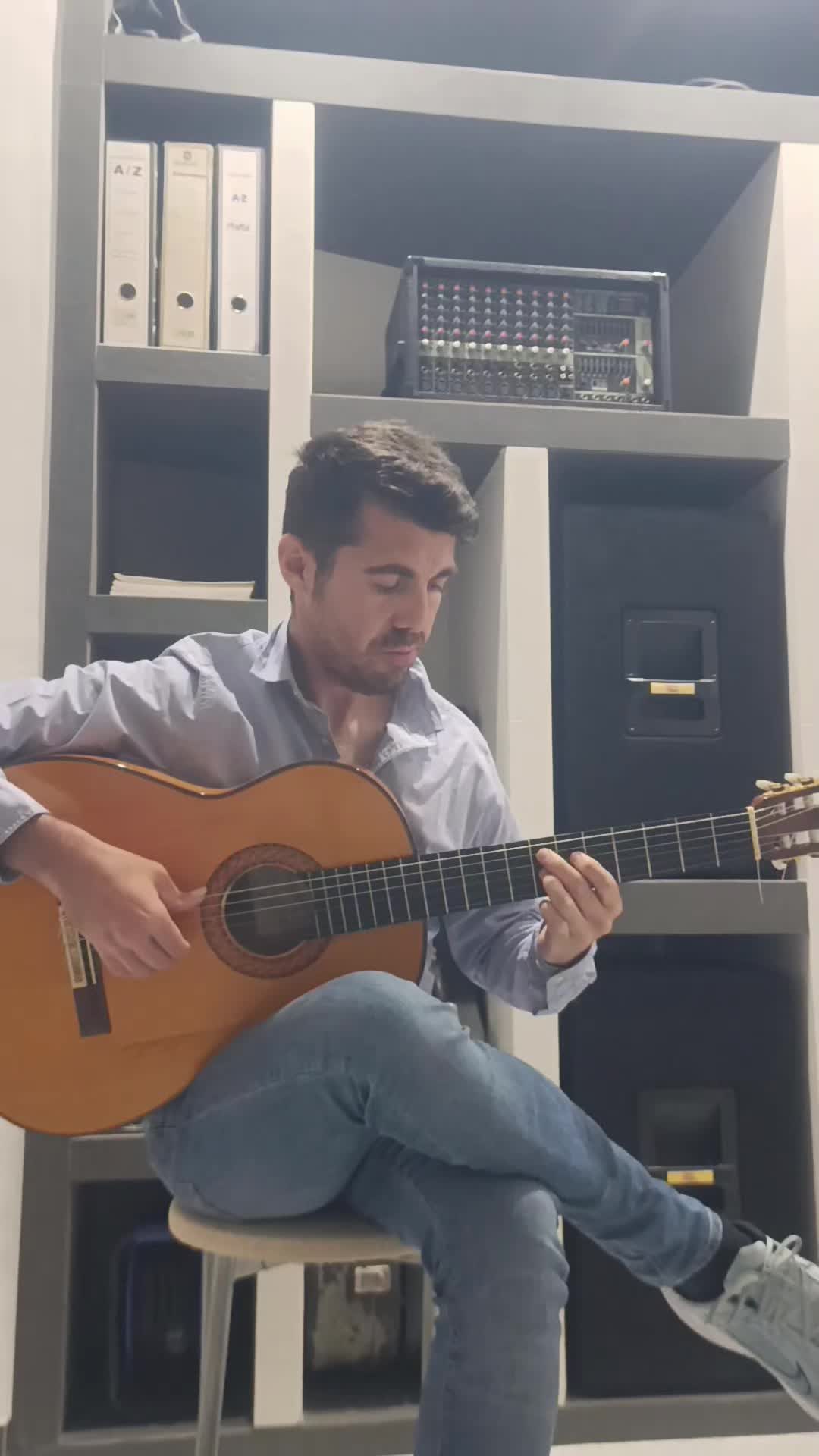 @Julián García