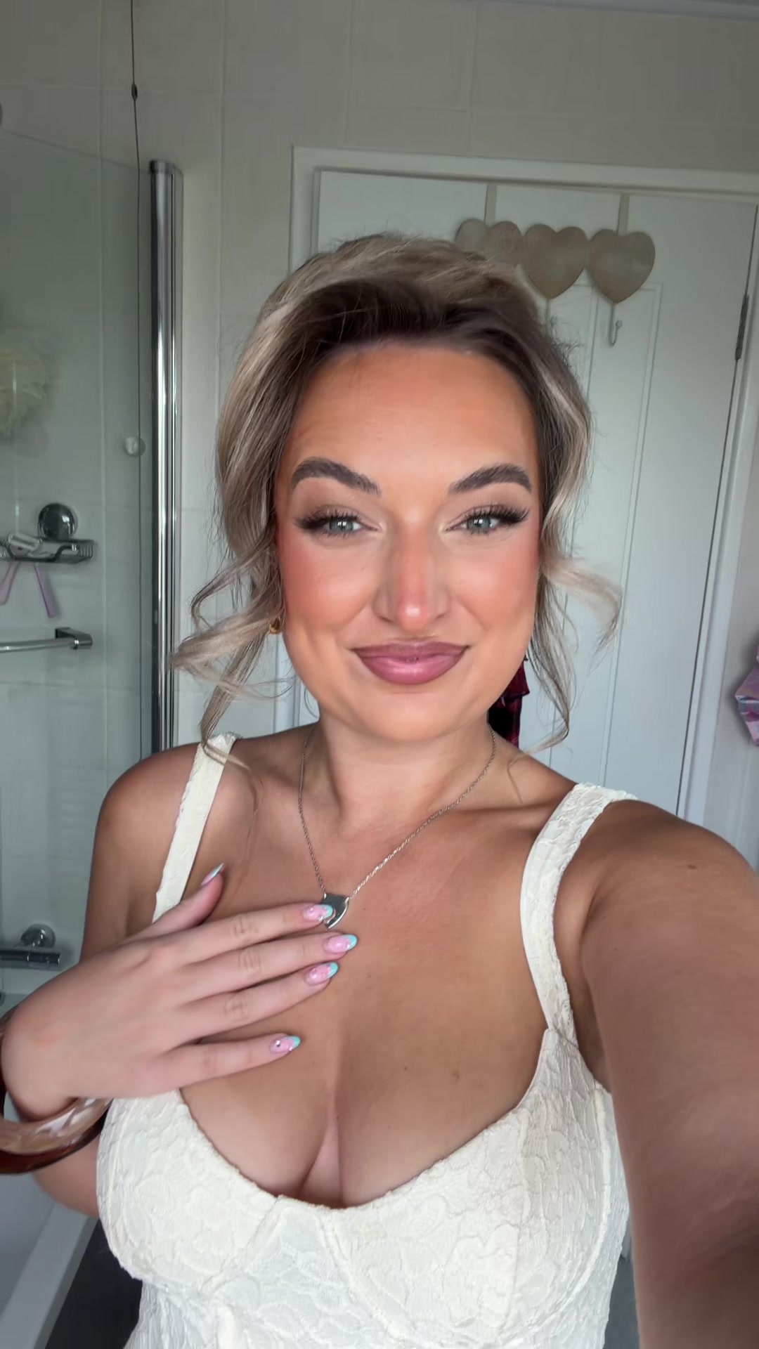 @katiegell_