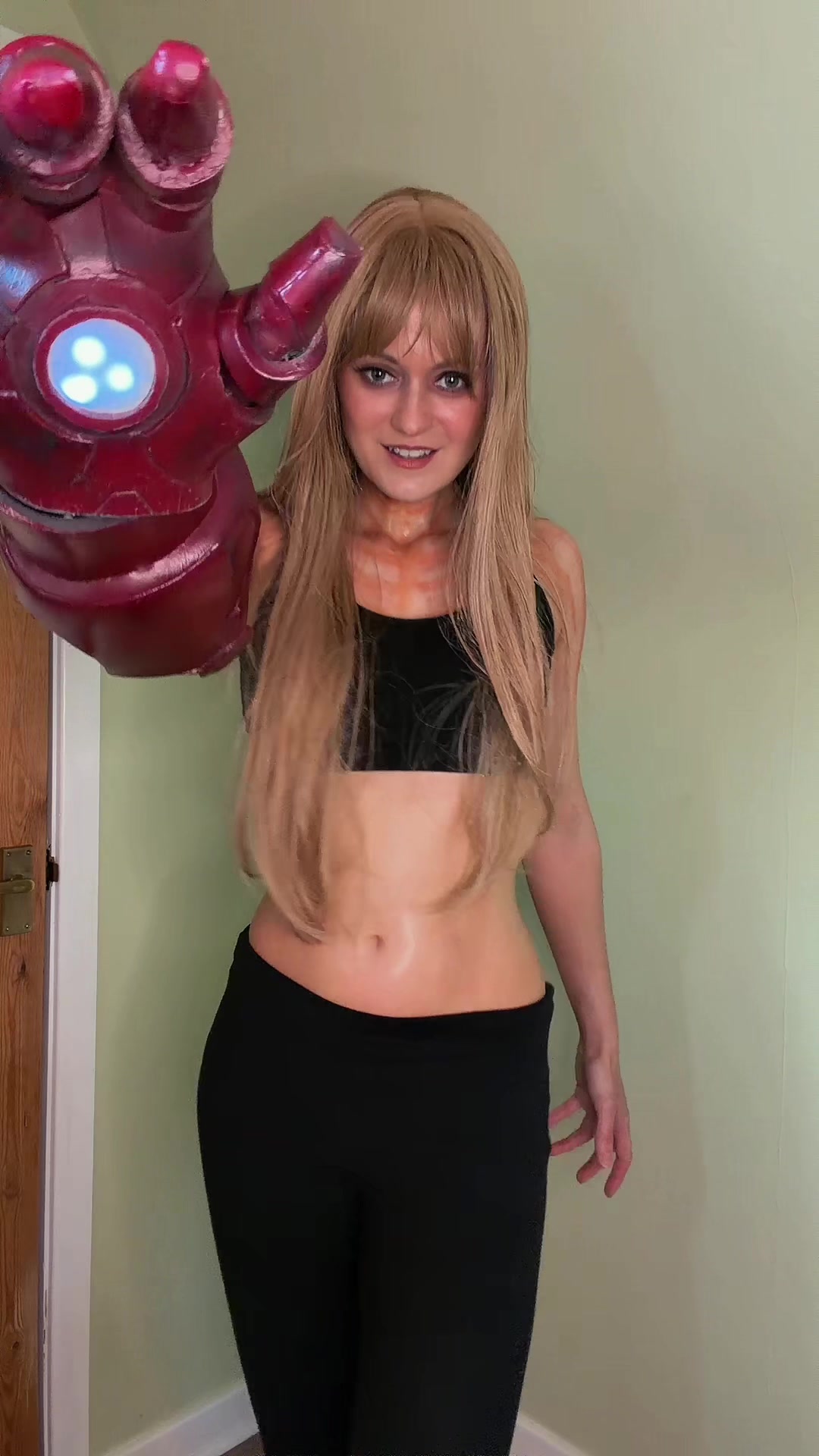 @SarahCosplayGal
