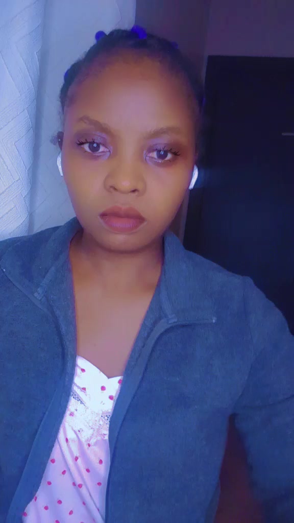 @Ebbyshy4