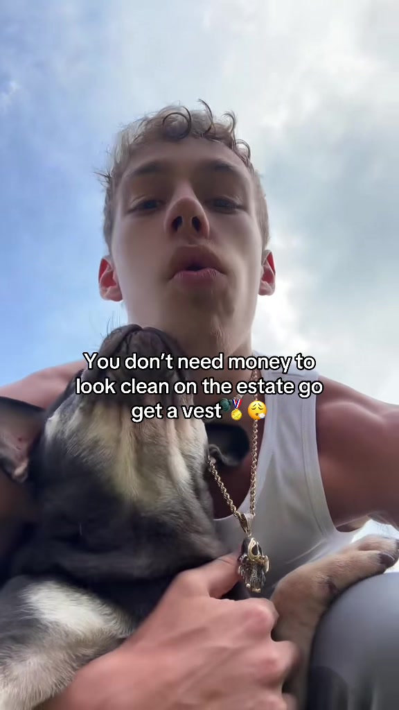 @ItsBennyshankz