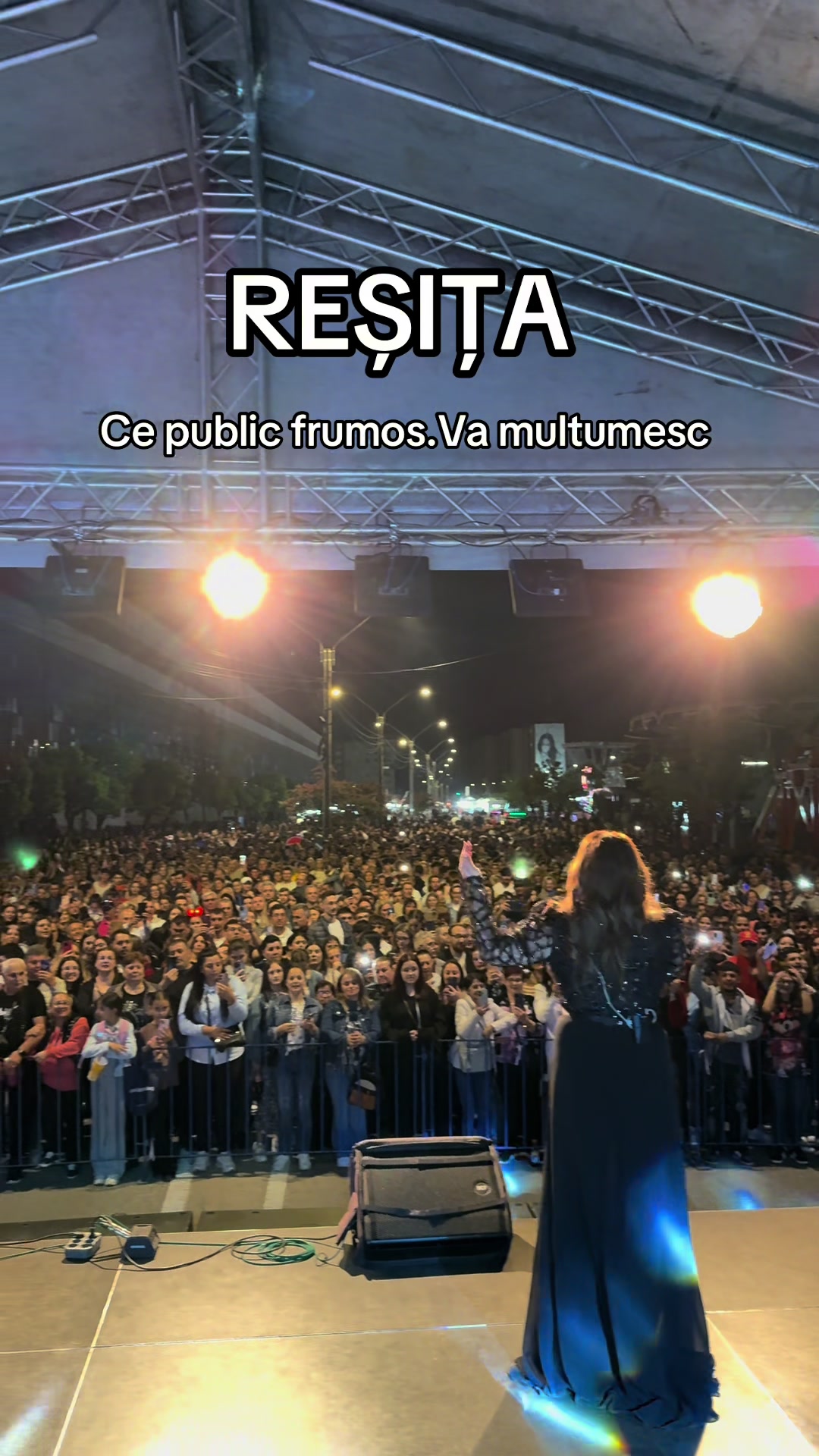 @Carmen de la Salciua Official