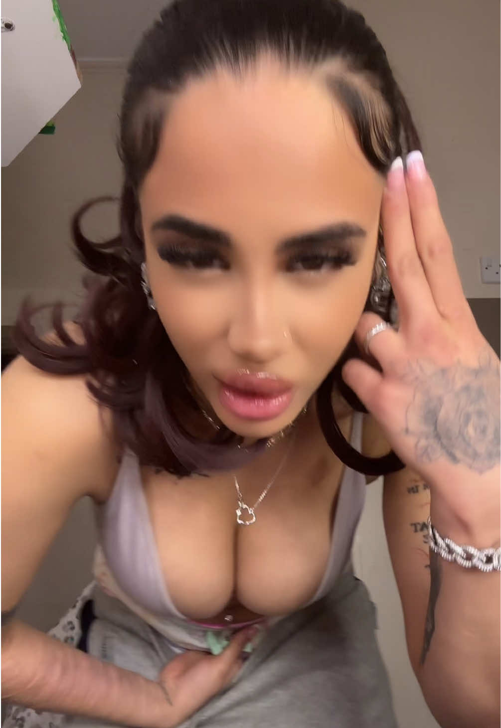 @curlytgoneghost