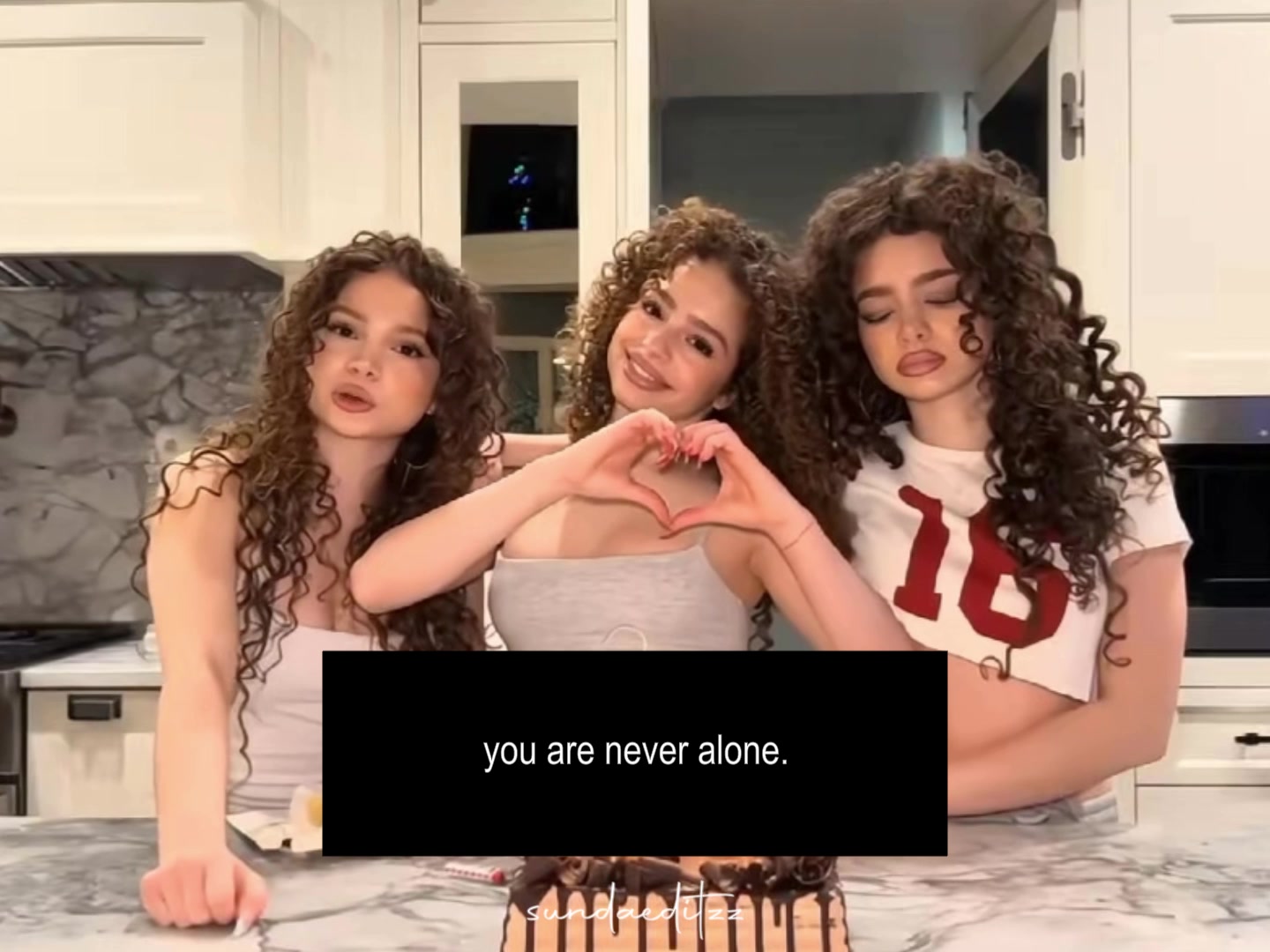 @𝗅𝗈𝗋𝗂 ✦