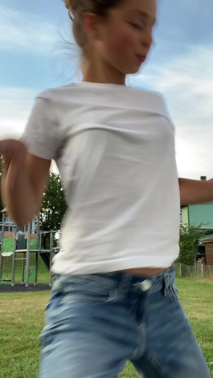 @𝓎𝑒𝓋𝒶