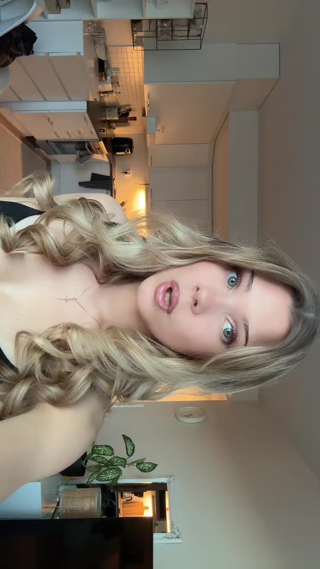 @Emma-Sofia