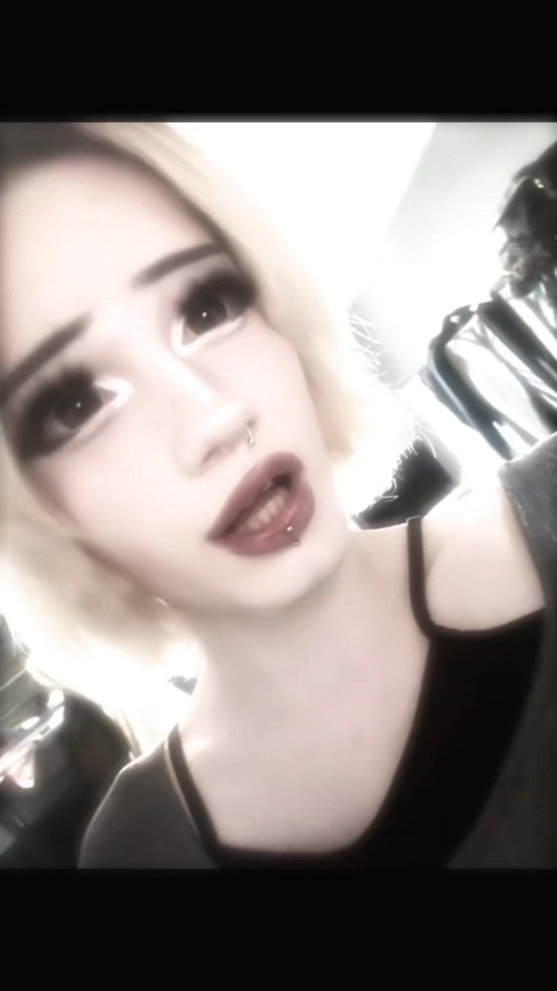 @・𝓒𝓺𝓫𝓮𝓻𝓯𝓪𝓬𝓮・