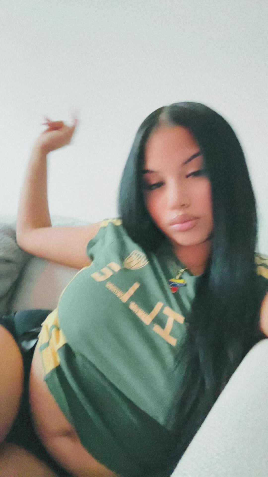 @iamthetoseina