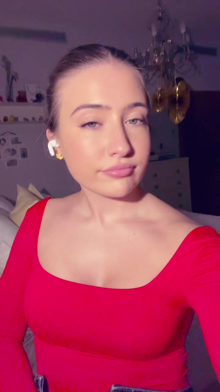 @Inesxu